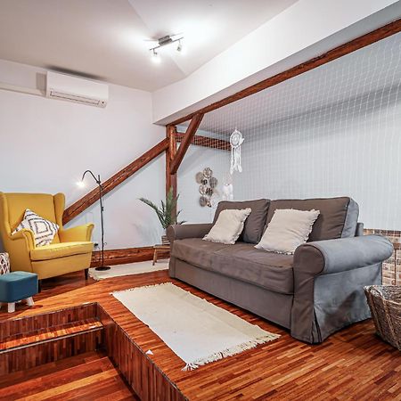Beautiful And Romantic Penthouse With Two Terraces Bratislava Eksteriør bilde
