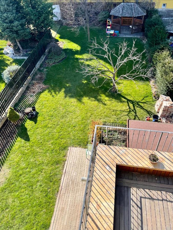 Beautiful And Romantic Penthouse With Two Terraces Bratislava Eksteriør bilde