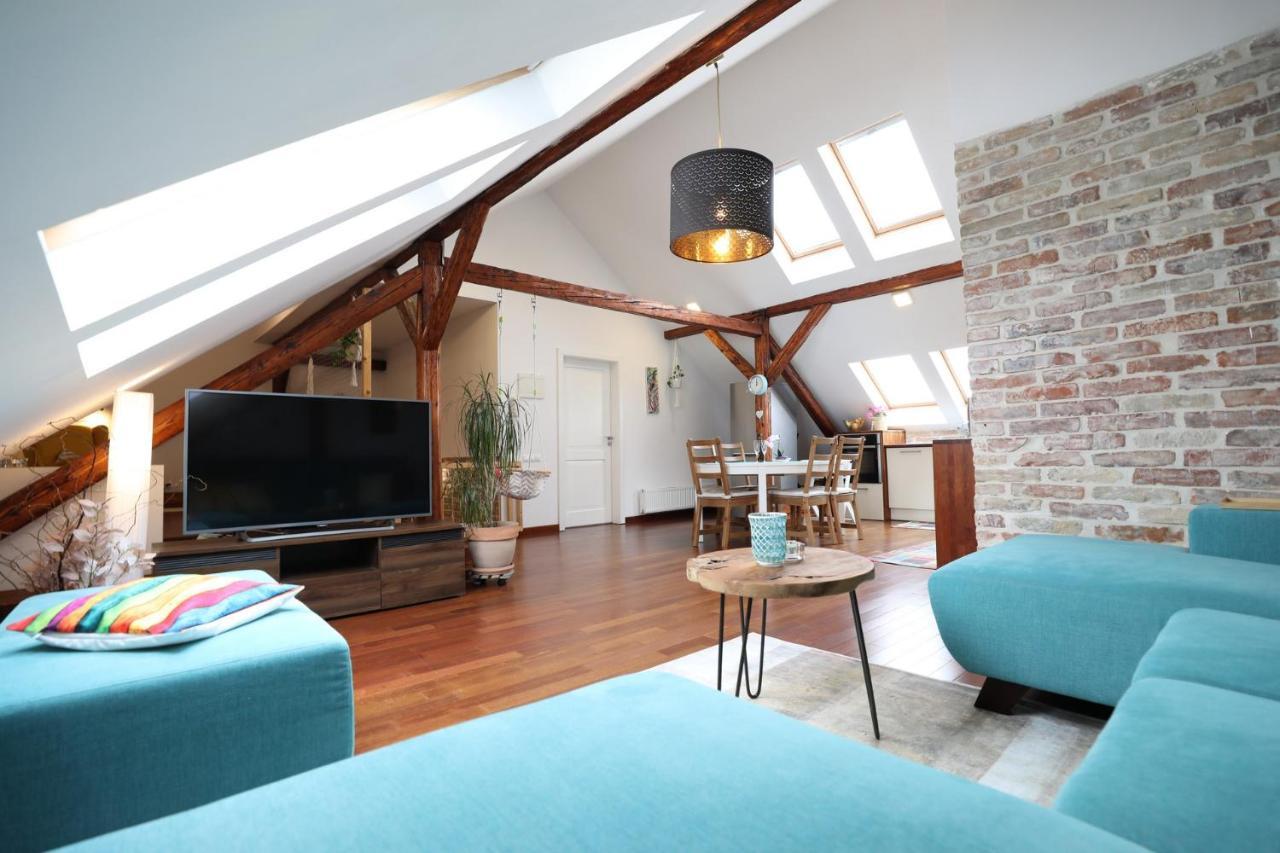 Beautiful And Romantic Penthouse With Two Terraces Bratislava Eksteriør bilde