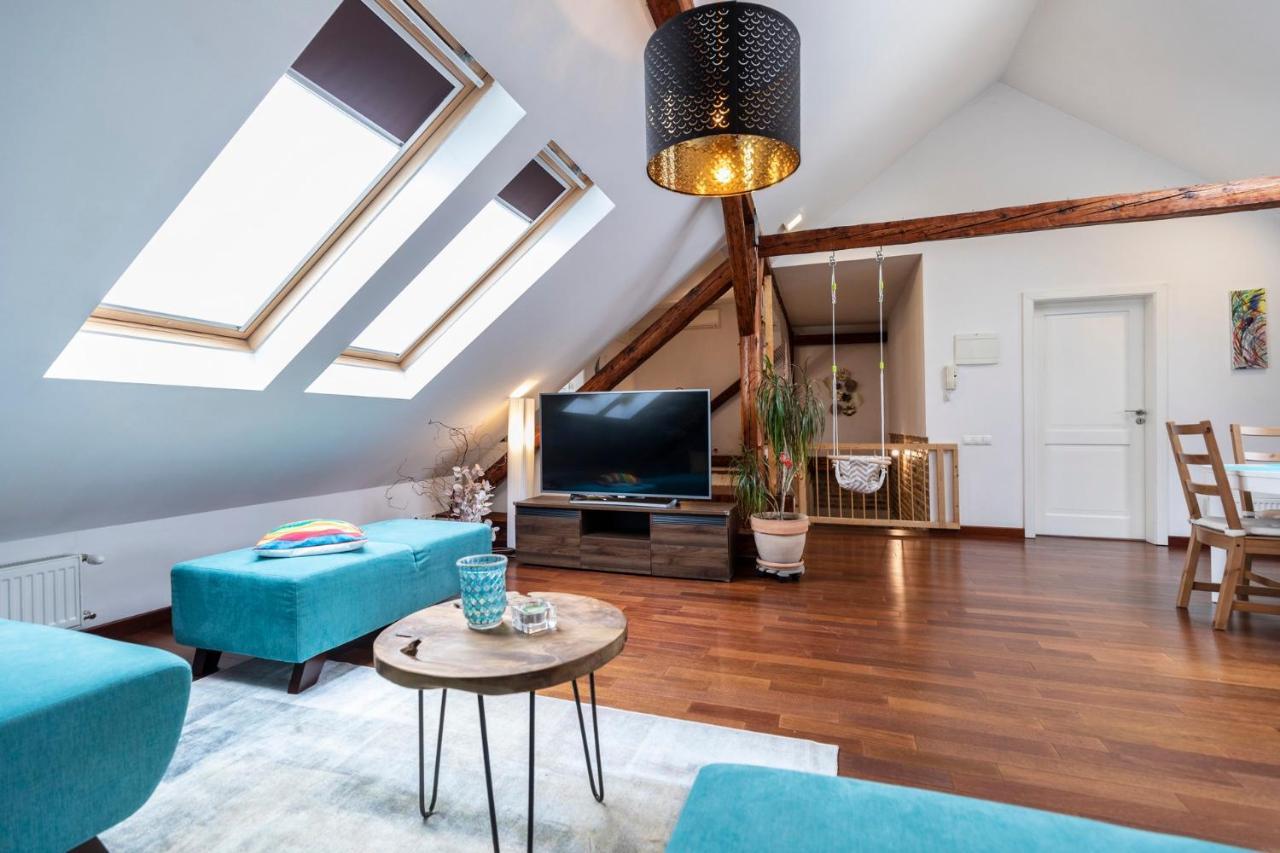 Beautiful And Romantic Penthouse With Two Terraces Bratislava Eksteriør bilde